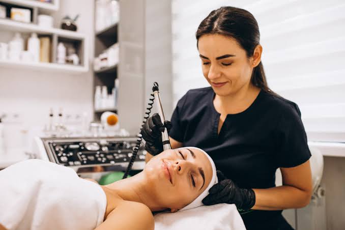 How Do Medical Skincare Treatments in Beverly Hills Support Healthier, Radiant Skin?
