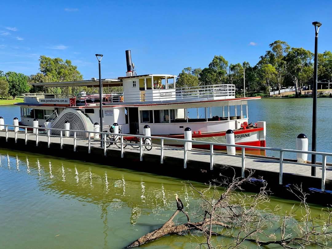 Experience the Best Echuca Moama Paddle Steamer Cruise on the Murray River