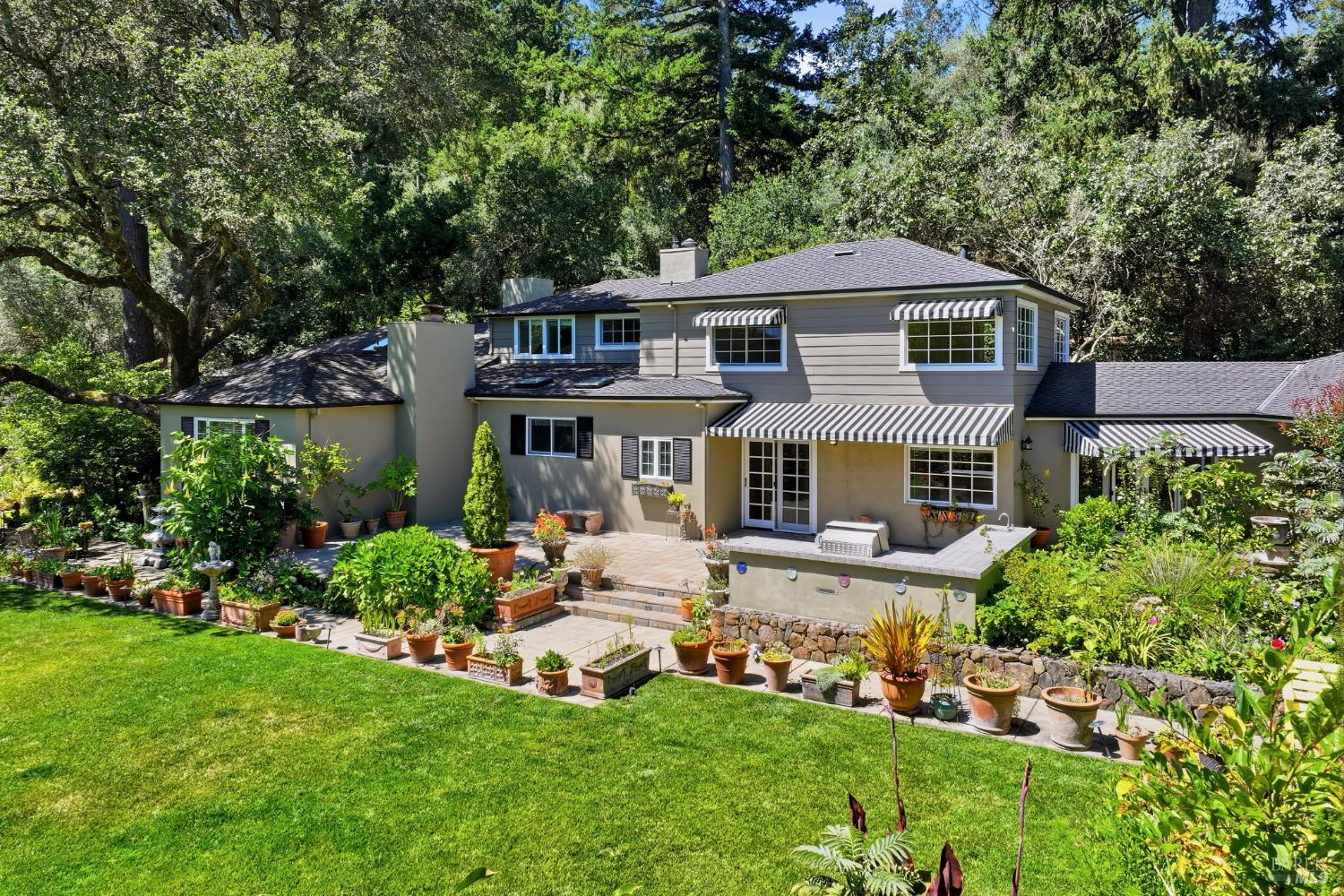 What Documents and Deadlines Brokers Handle in Santa Rosa