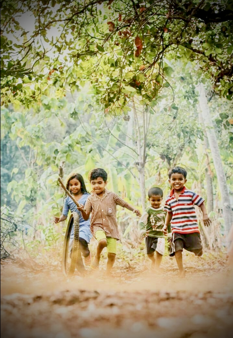 🌸 ଛୋଟବେଳର ସ୍ମୃତି ସହ ବଡ଼ହେବାର କାହାଣୀ 🌸
