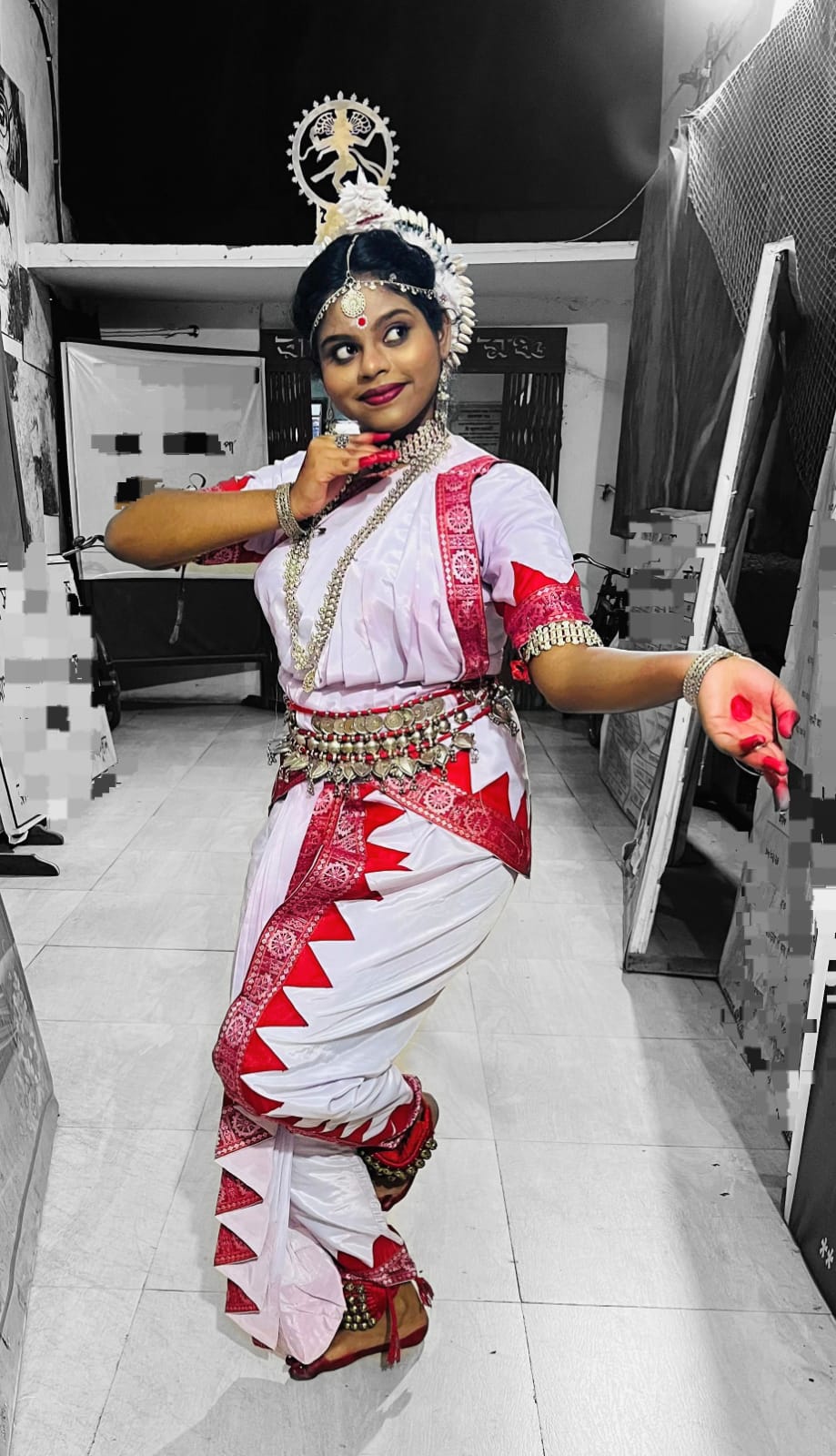 नृत्ये जन्मः नृत्ये मृत्युः