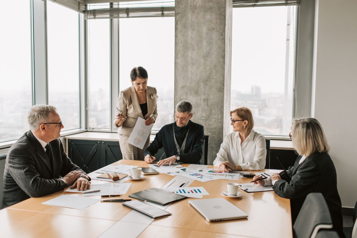 What Services Do Business Consulting Firms in Dubai Offer?