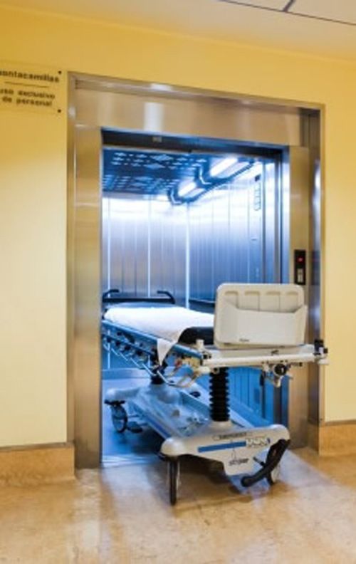 Hospital Elevator: Smart Vertical Mobility for Modern Medical Architecture