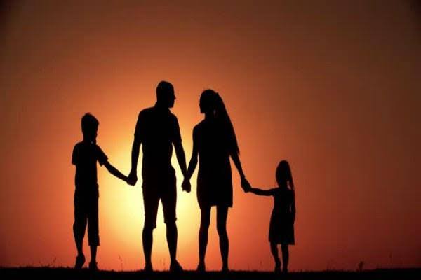 "माता-पिता के लिए सफलता हासिल करें: बड़े सपने देखें, मेहनत करें और उनका भविष्य संवारें"