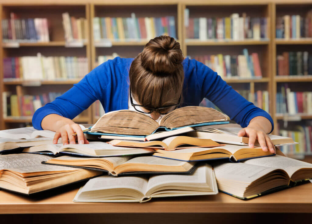 What to Do When You Fall Behind in Every University Subject