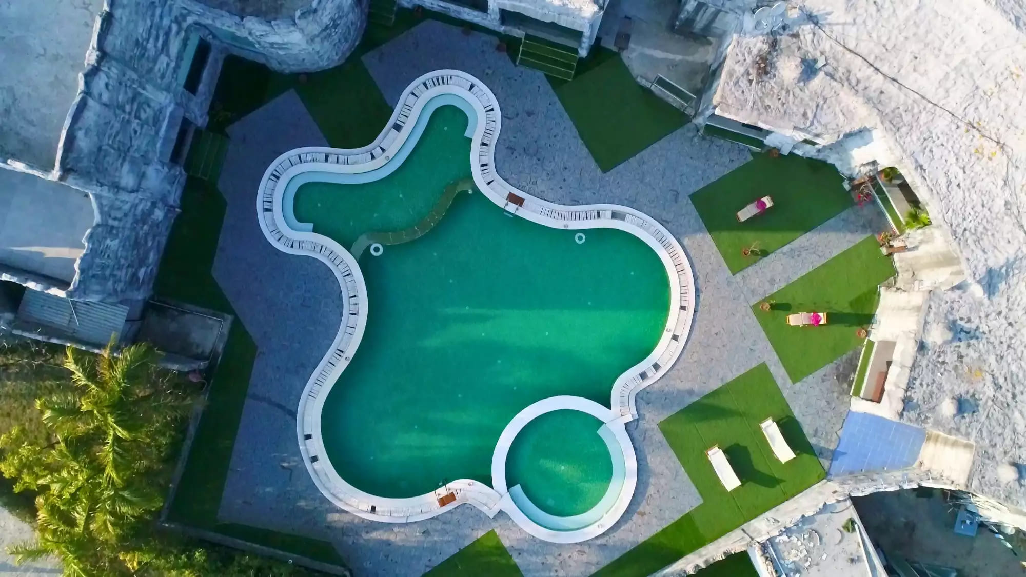 Refresh Your Senses at the Best 5 Star Resorts in Jim Corbett