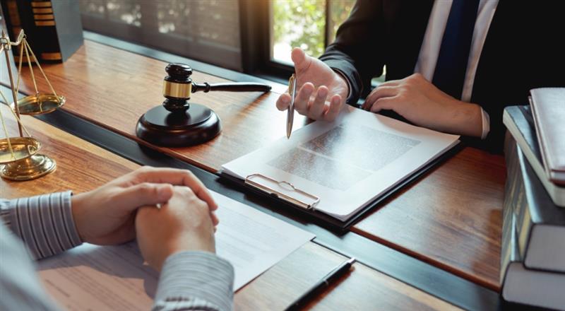 How to Verify the Credentials and Experience of the Best Property Lawyer