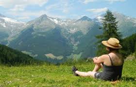 प्रकृति, ध्यान और मानसिक स्वास्थ्य: एक आंतरिक यात्रा