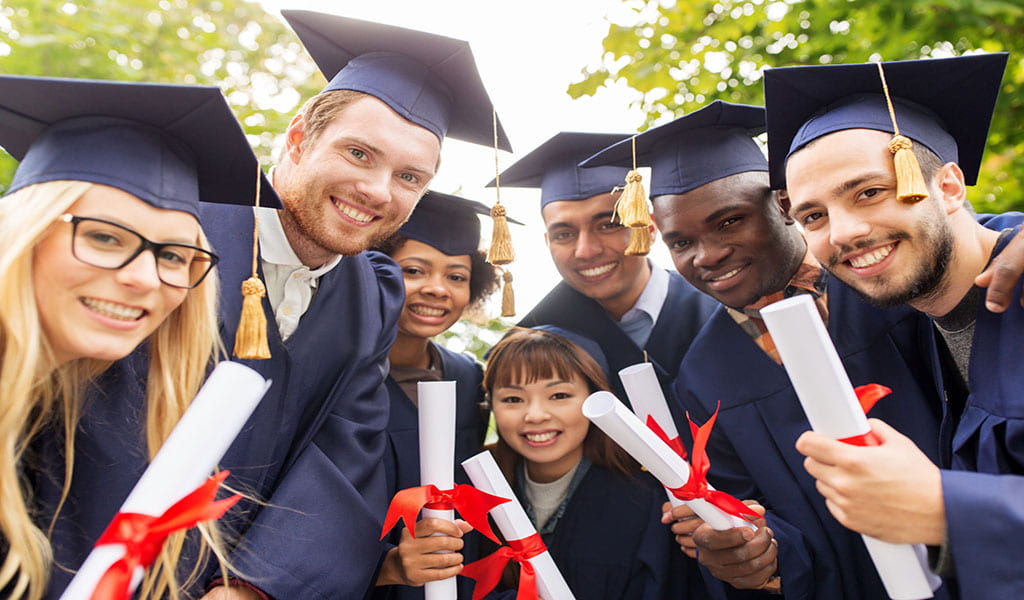 Choose the Best Scholarship Exam for Medical Students to Fulfill Your Dream