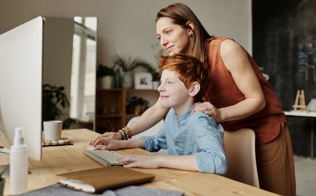 How Online Resources Can Help Kids Grow in All Areas in The Digital Age