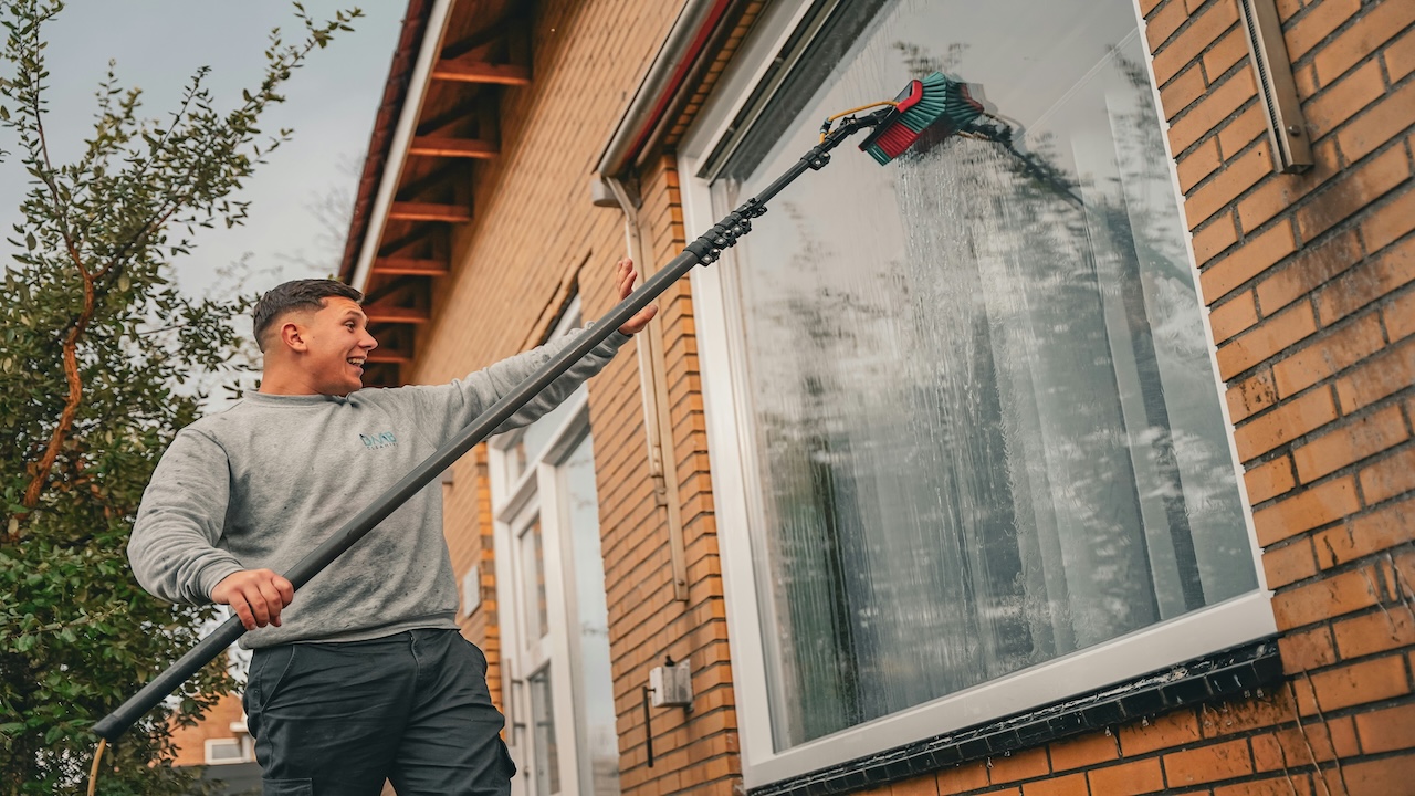 What Every NSW Homeowner Should Know Before Booking Cleaning Services on the Central Coast