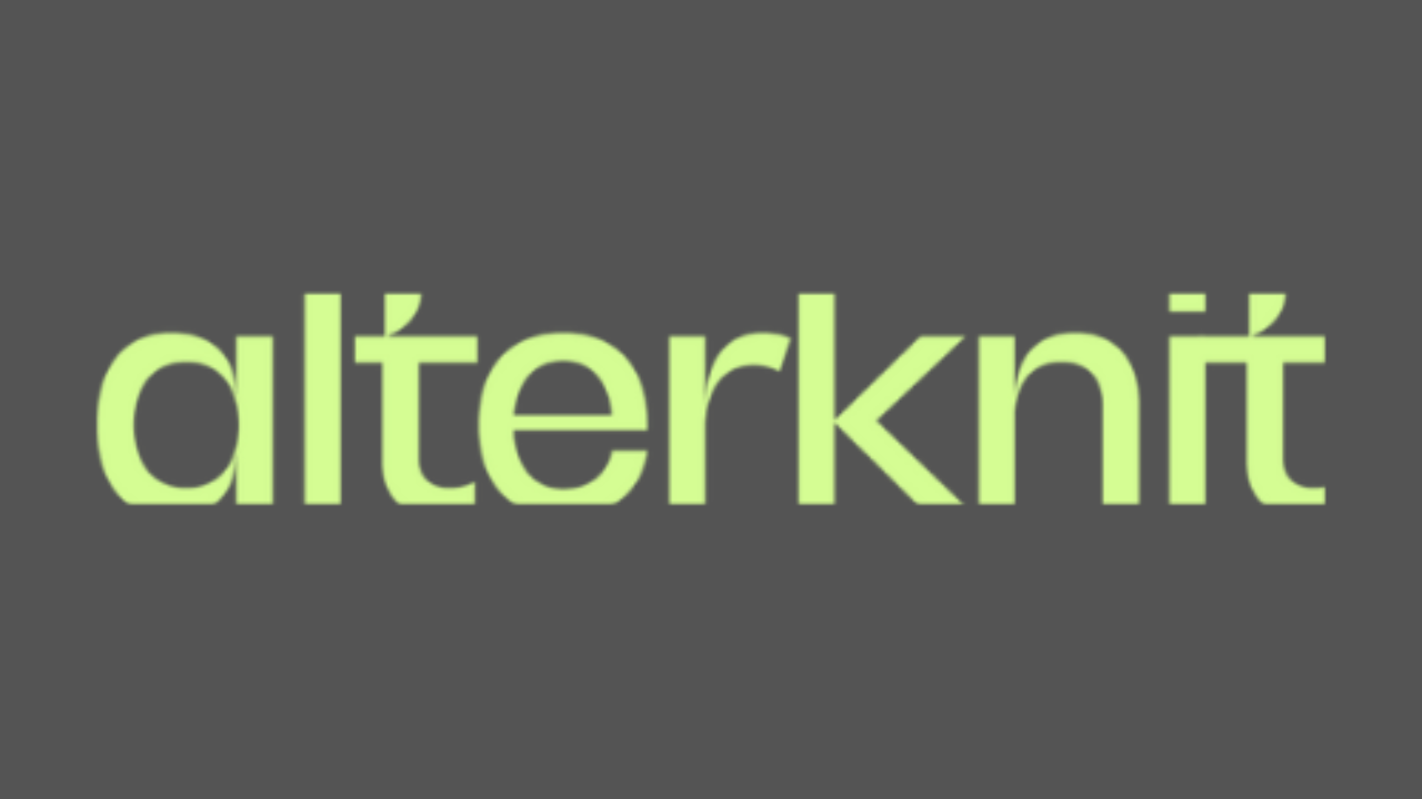 Knit Repair: Restoring the Fabric of Your Favorite Wardrobe Pieces