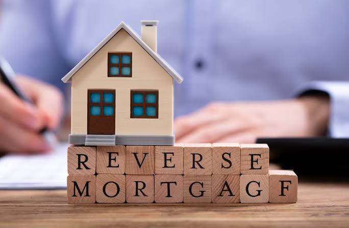 Understanding Reverse Mortgage Before You Look at Home Mortgage Loan Interest Rates