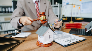 Best Practices for Working with a Loan Dispute Lawyer Effectively