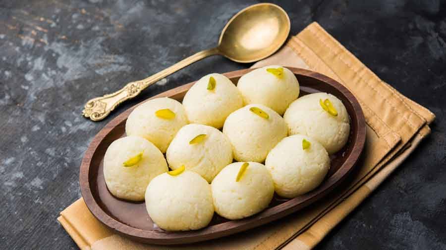 रसगोलकम्(rasgulla/রসগোল্লা)