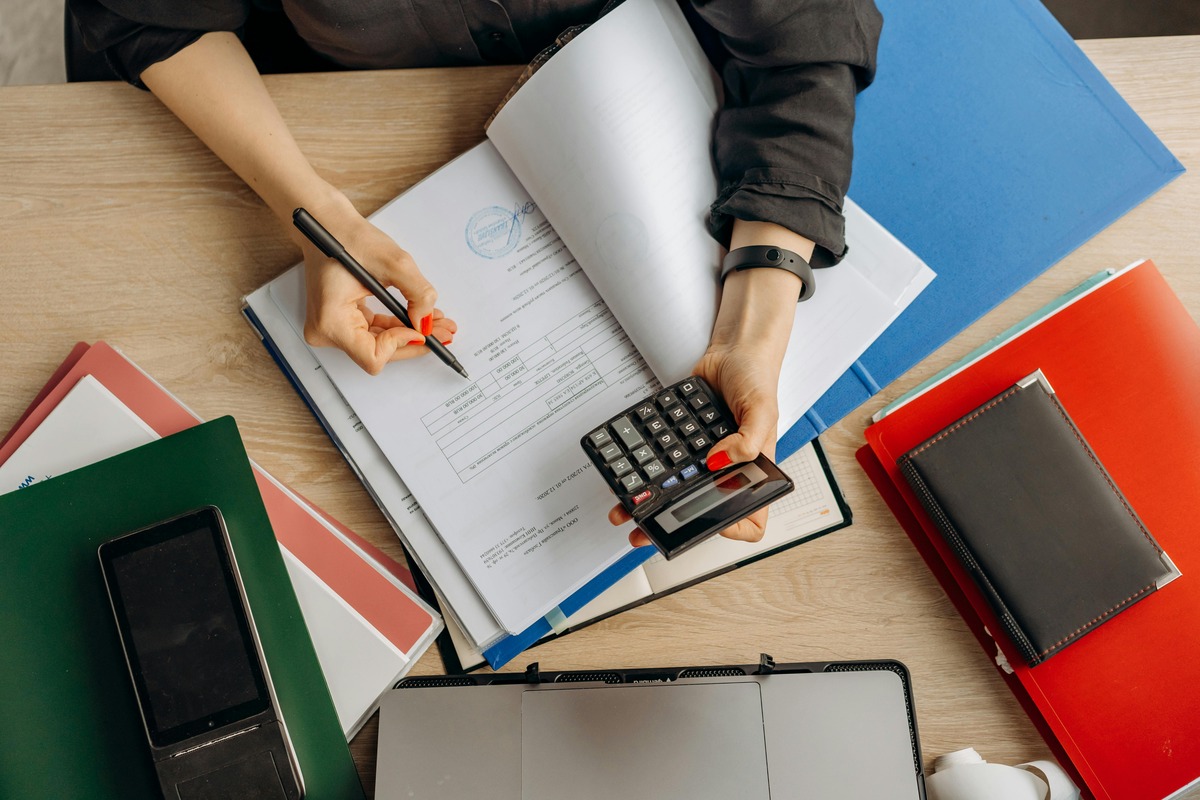 Bookkeeping Career Guide: How to Start and Succeed as a Bookkeeper