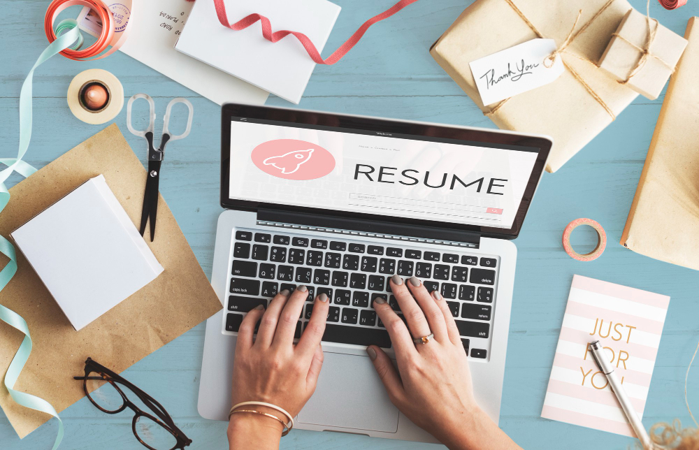 Pro CV Writing with Sample Examples That Get Results