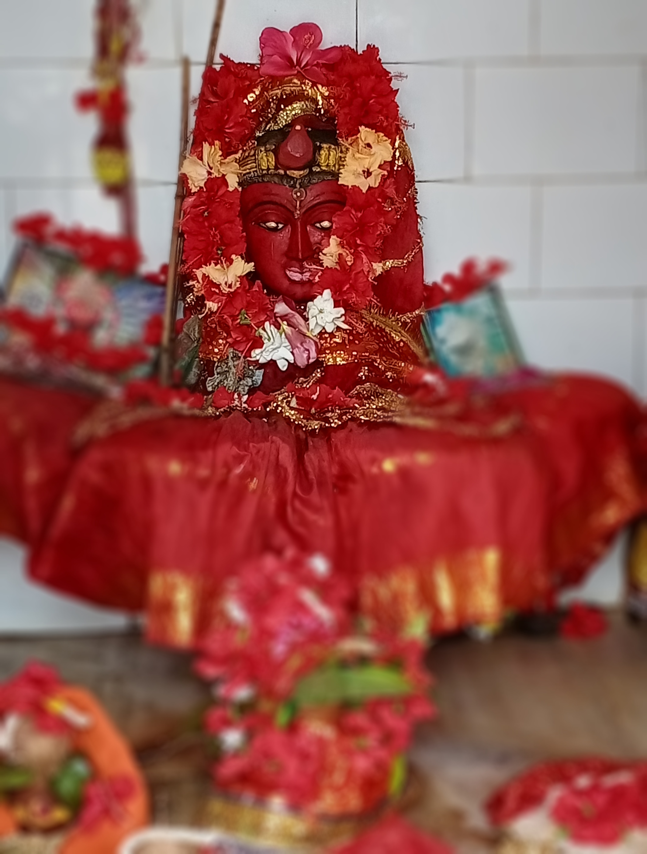 ହେଲୁ କି ବଧିର ତୁହି 