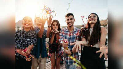 क्या जीवन केवल मस्ती के लिए है या ज्ञान की भी ज़रूरत है?