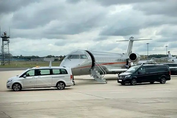 How You Can Have Different Types of Gatwick to London Car Service