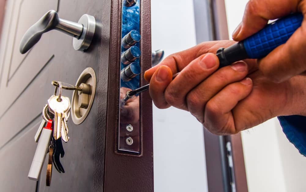 Why Cheap Locksmith Services Can Cost You More in Dubai