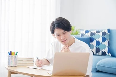 How to Choose the Right English Summer Courses in UK Easily