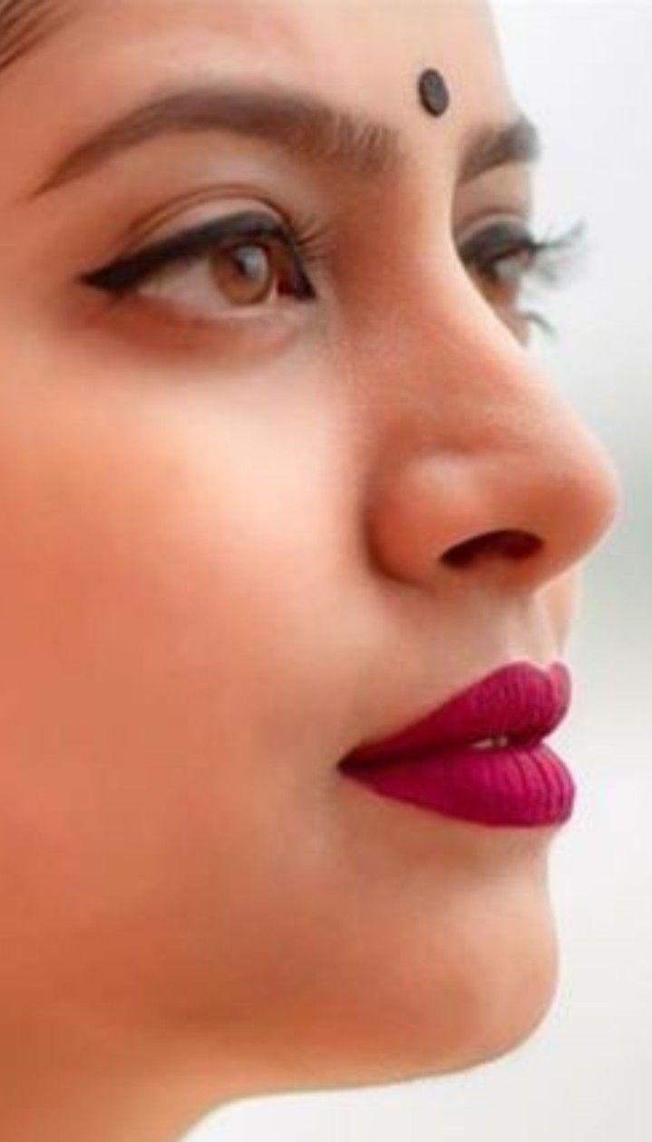 ଅଧିର ଅଧରେ.......