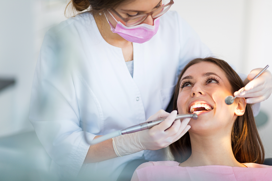 The Best Clinics for Smile Restoration in Camberley