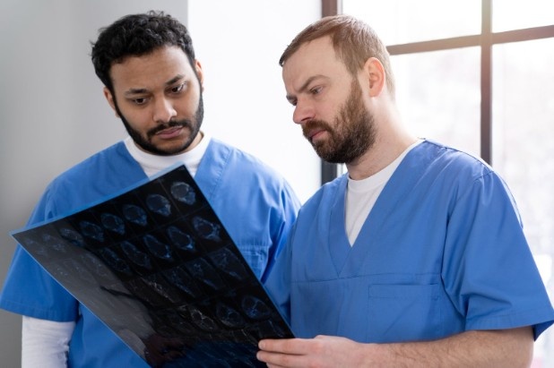 Neurosurgeon in Noida: Advanced Brain and Spine Care for Better Neurological Health