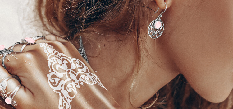 Rose Quartz Jewelry Trends: What’s Hot Right Now