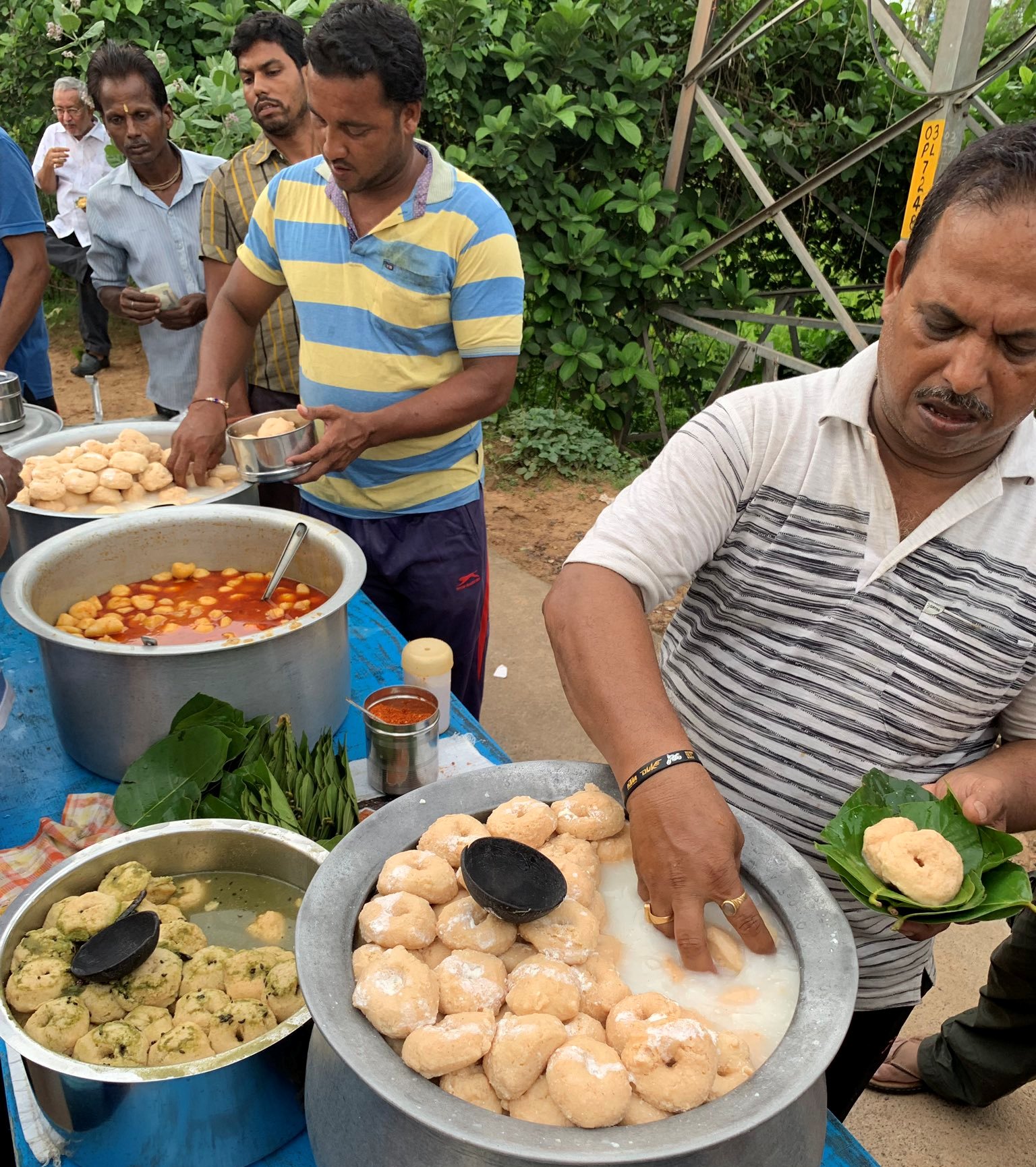 ମୁଁ ରାଜରାସ୍ତାର ସକାଳ ଜଳଖିଆ କହୁଛି ...