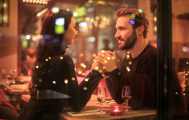 Why Speed Dating Beats Apps for Finding Real Love