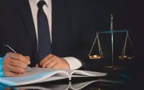 Hoe pas ik mijn arbeidsovereenkomst aan zonder mijn uitkering te verliezen?